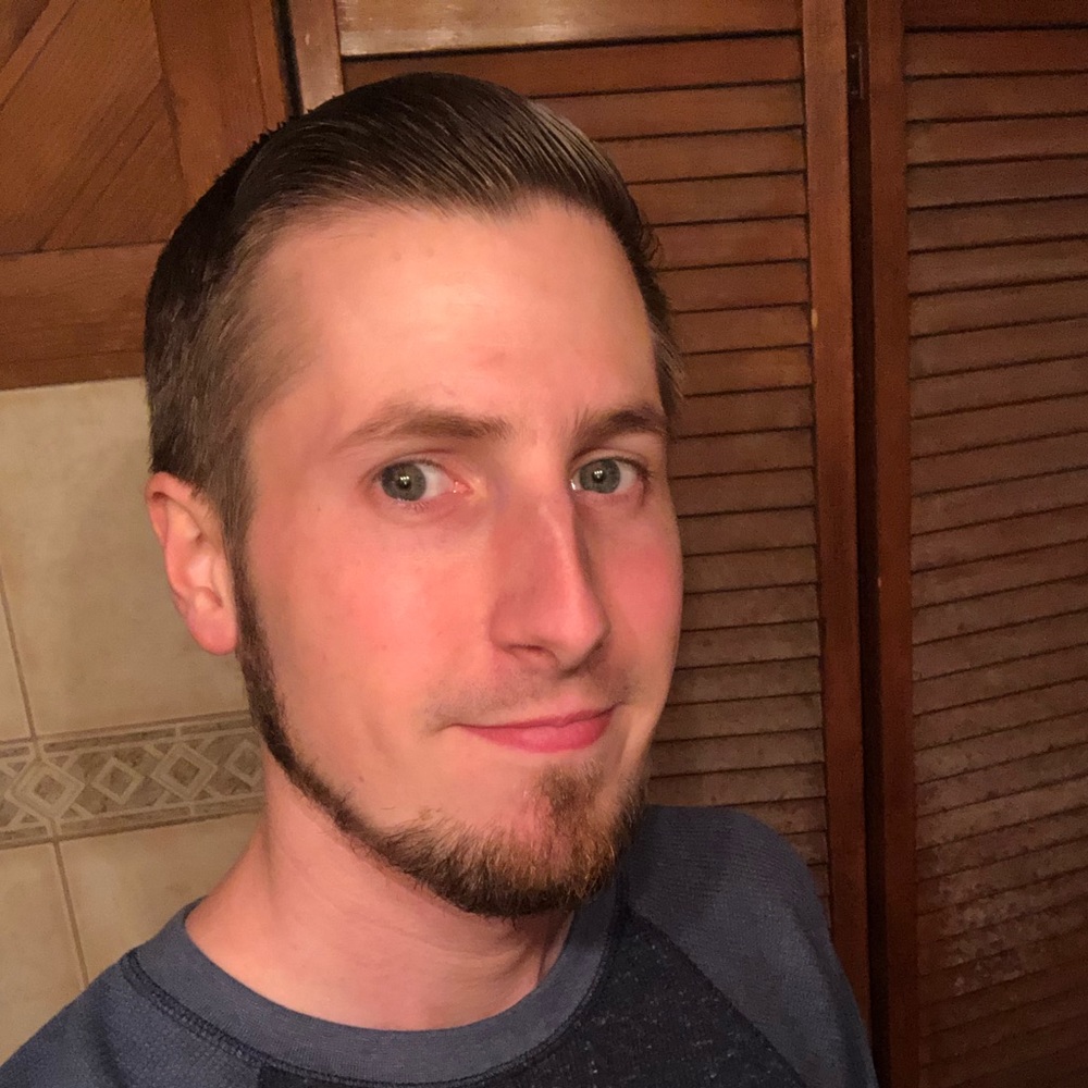 Meet your Posher, Alex